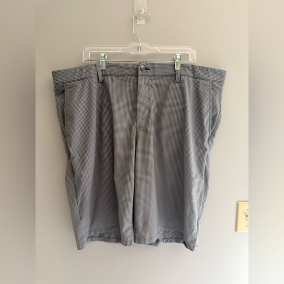 Adidas Ultimate 360 Shorts Men’s SZ 42 Grey Plaid Stretch Pockets Golf Casual - Picture 1 of 10
